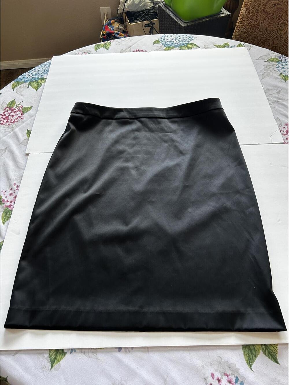 JS Collections Black Satin Pencil Skirt Size 16